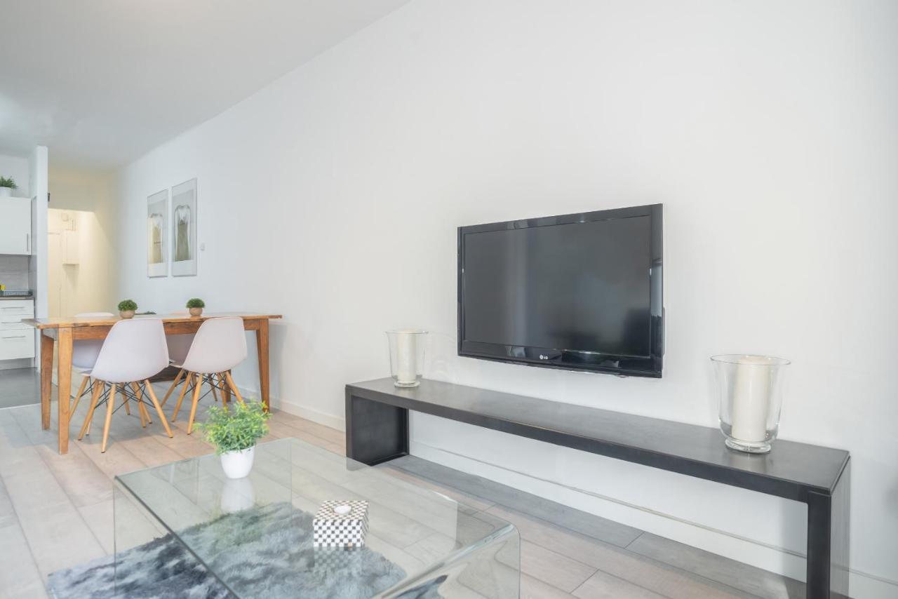 The White Flats Les Corts Apartment Barcelona