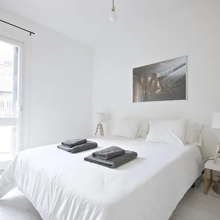 The White Flats Les Corts Apartment Barcelona Exterior photo