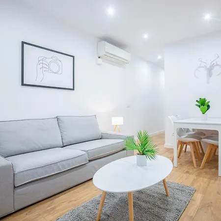 The White Flats Les Corts Apartment Barcelona Exterior photo