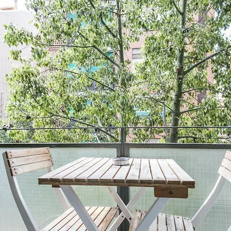 The White Flats Les Corts Apartment Barcelona Exterior photo