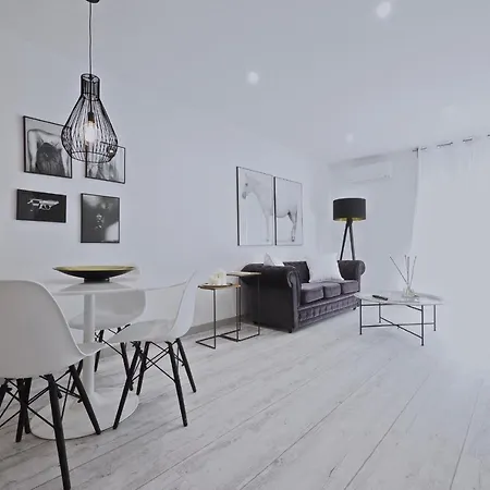 The White Flats Les Corts Apartment Barcelona Exterior photo