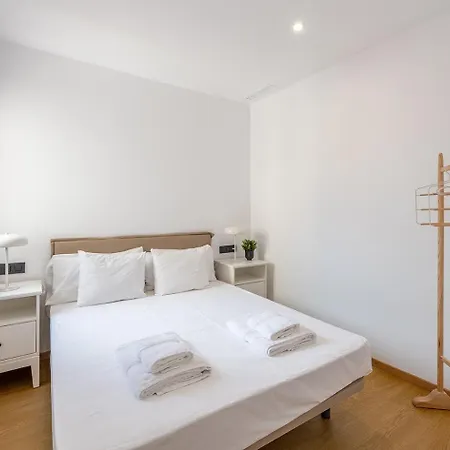 The White Flats Les Corts Apartment Barcelona Exterior photo