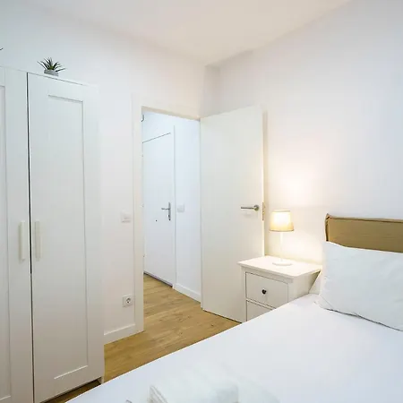 The White Flats Les Corts Apartment Barcelona Exterior photo